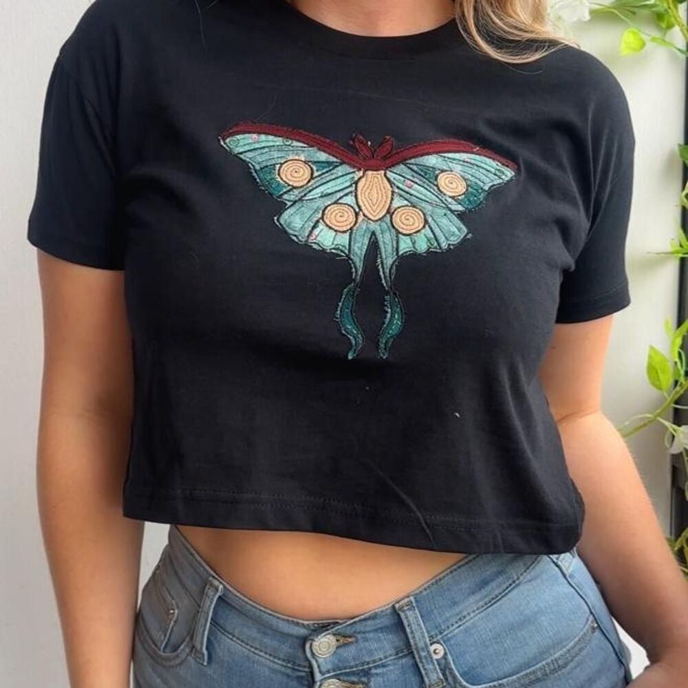 NWT 100% cotton lunar moth patchwork embroidered black cropped tee